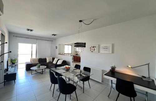 Ayios Dhometios Apartamento | Queens Boutique Apartment 2BR