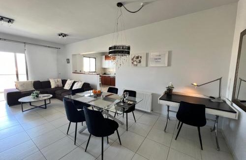 Ayios Dhometios Apartamento | Queens Boutique Apartment 2BR