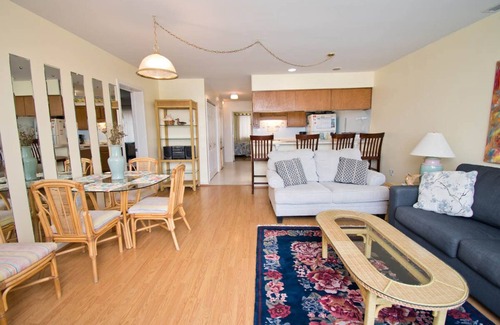 Emerald Isle Condominio | Queens Court 3303, Oceanview Condo in Emerald Isle, NC!
