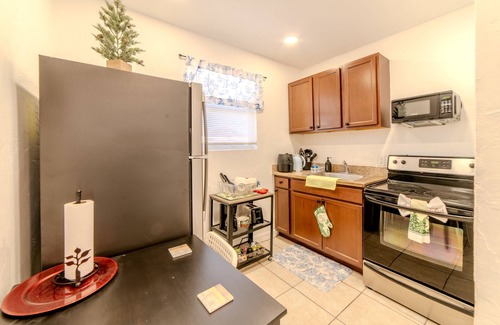Overtown Condominio | Queens Cozy Condo near Downtown/Airport with WiFi, AC in charming Miami