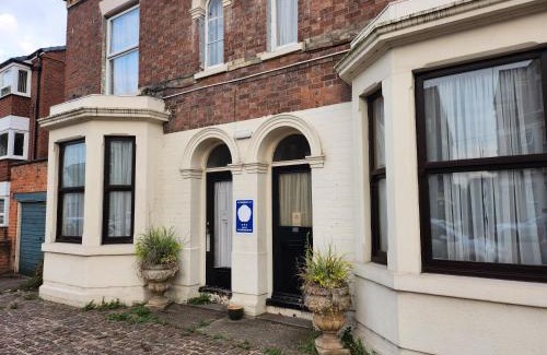 Beeston Casa | Queens Guest house