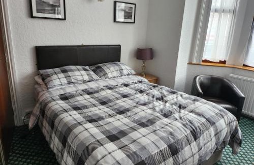 Beeston Casa | Queens Guest house