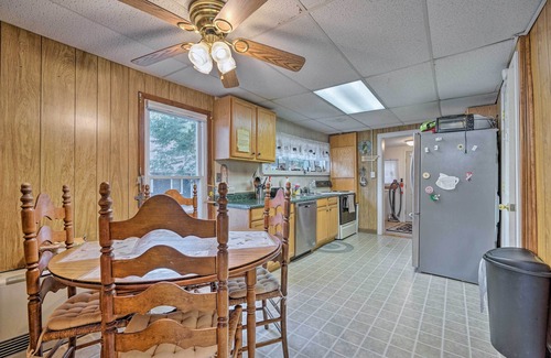 Queensbury Cabina | Queensbury Lake House w/ Private Dock Access!