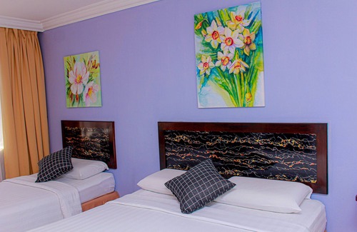 Taman Melaka Raya Hotel | Queenspark Lovita Hotel