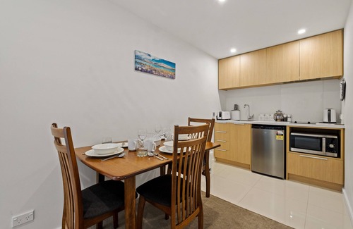 Frankton Cabaña | Vistas al lago Queenstown - Apartamento en la planta baja