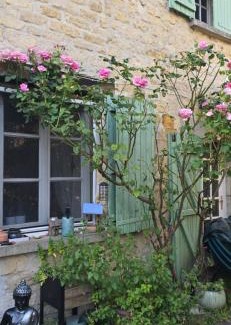 Auvers-sur-Oise Casa | Quelques part à Auvers sur oise, Spacieuse Maison, Calme, Terrasse, 8 pers, Wifi