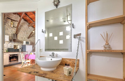 Fargues Casa | habitaciones de piedra quercy decoradas con gusto. Muy linda vista