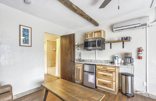 West Colorado Springs Casa | Quest Rest - Unit 3