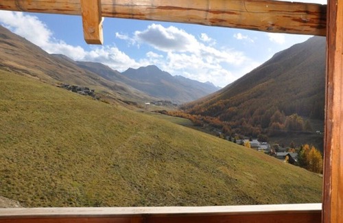 Molines-en-Queyras Chalet De Esquí | Queyras Valley Chalet de ensueño cálido y contemporáneo cerca de St-Véran
