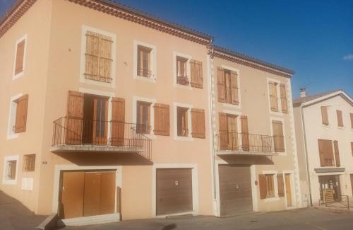 Tallard Apartamento | Quiétude et confort