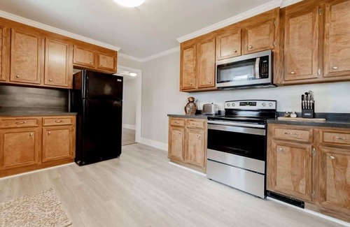 Cayce Casa | Quick Drive to Ft Jackson - The Indie Rancher