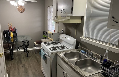 Midtown Apartamento | Quick getaway to Beale & downtown