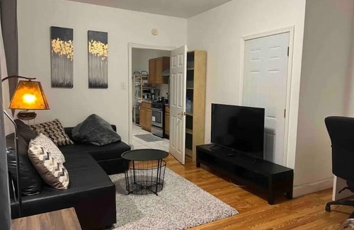 West Philadelphia Apartamento | Quiet 1 bdrm aptmt has backyard