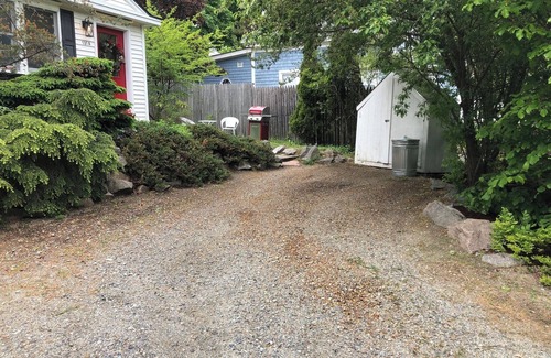 Bar Harbor Casa | Quiet 1 BR Bar Harbor Home, sleeps 2-4, walk to downtown