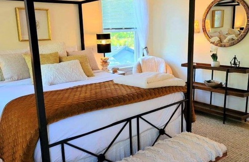 Bar Harbor Casa | Quiet 1 BR Bar Harbor Home, sleeps 2-4, walk to downtown