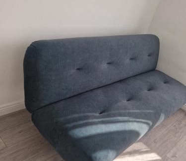 Cork Apartamento | Quiet 1Br Retreat- Fast Internet- Walk-In Shower