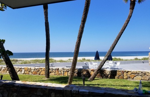 Venice Condominio | Tranquilo 1er piso frente al golfo - 50 pies de área de playa y piscina