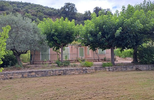 Montbrun-les-Bains Casa | QUIET 2-BEDROOM VILLA