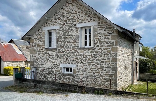 Peyrissac Casa | Quiet 2-bedroom country house in Peyrissac, Corrèze