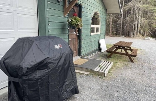 Bear Creek Casa | Quiet 2 Bedroom House
