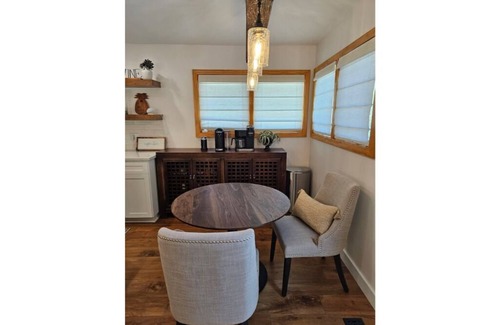 Atascadero Casa | Quiet 3-bedroom house in Atascadero 'Wine Country' with WiFi, AC, Jacuzzi