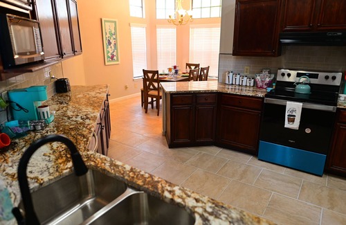 Ventura Casa | Quiet 3BR/2BA Home Near AT&T Center | Furnished Mid-Term Stay