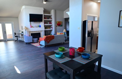 Ventura Casa | Quiet 3BR/2BA Home Near AT&T Center | Furnished Mid-Term Stay