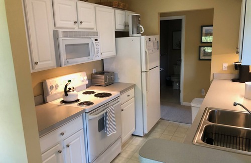 Sussex County Condominio | Quiet 3rd floor Condo close to Beaches and Bike Path