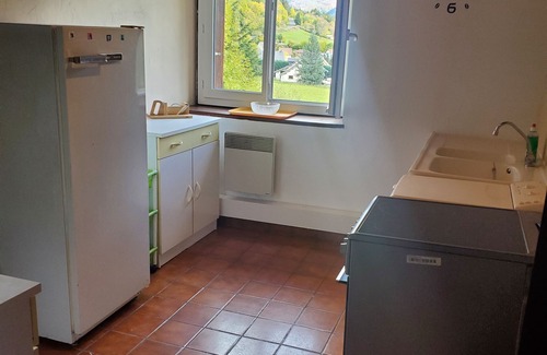 Murat-le-Quaire Apartamento | Quiet accommodation with the Damvillais