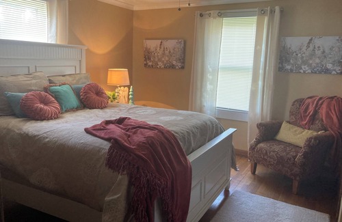Kodak Otro | Quiet acreage Exit 407 I 40 Sevierville/ Pigeon Forge gateway to the Smokies