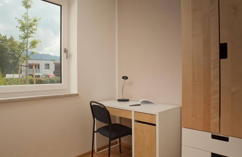 Fuessen Apartamento | Apartamento luminoso y elegante con terraza, jardín grande y garaje
