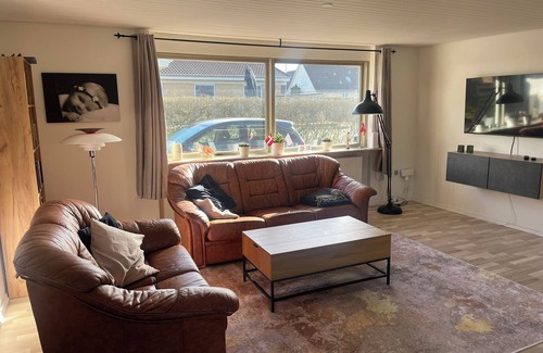 Herning Cama Y Desayuno | Quiet and budget-friendly room in Herning – with access to kitchen and garden