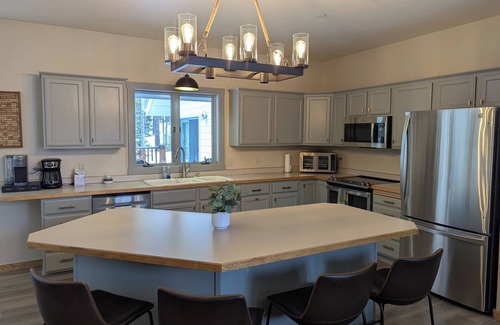 Big Sky Casa | Quiet and Charming Big Sky home