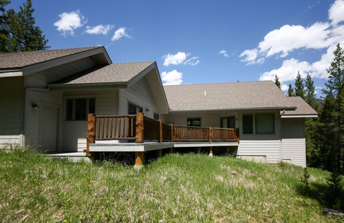 Big Sky Casa | Quiet and Charming Big Sky home