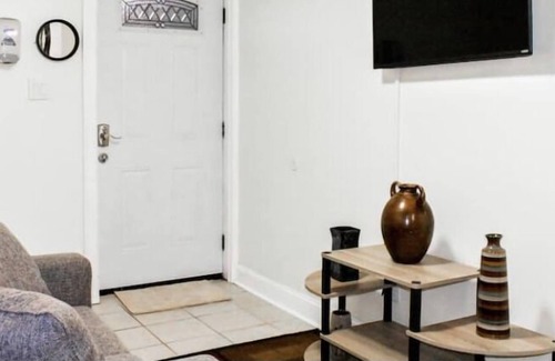 Fort Valley Apartamento | Quiet and clean 2 BD home all yours!!(Green St A)