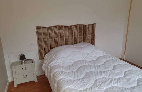Biville-sur-Mer Cama Y Desayuno | Quiet and comfortable, close to sea and forest, small pets welcome