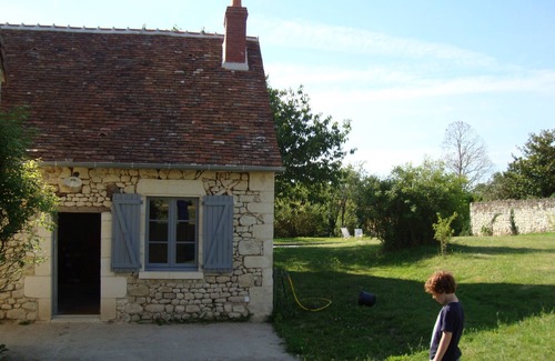 Chaumussay Casa | Casa familiar tranquila y rural con gran piscina