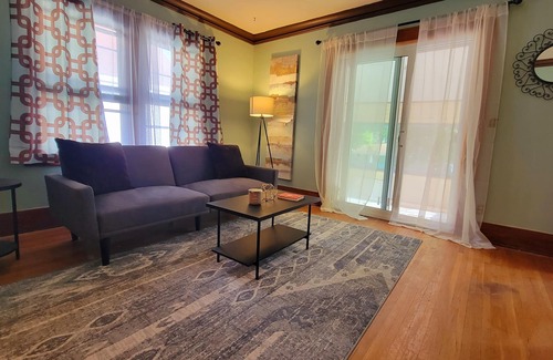 Rochester Apartamento | Quiet and cozy 2 bedroom upper apartment