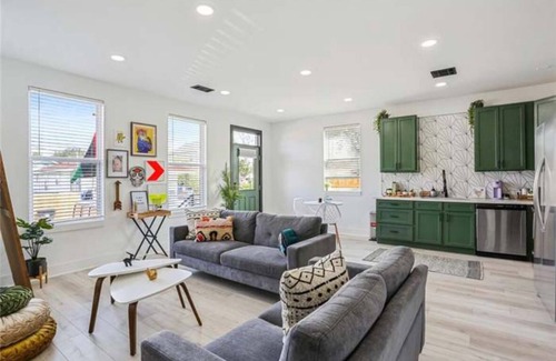 Saint Roch Apartamento | Quiet and cozy apartment in the vibrant St Roch neighborhood.