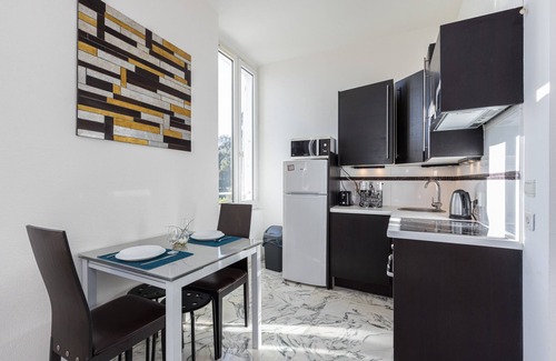 Cimiez Apartamento | Quiet and open view, 1 Bdr with Swimming Pool & Garage