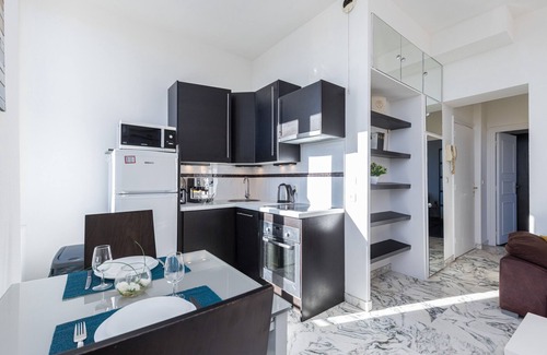 Cimiez Apartamento | Quiet and open view, 1 Bdr with Swimming Pool & Garage