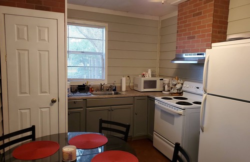 Kreole Casa | Quiet and relaxing come enjoy the river and coastal life at The Slippery Minnow.