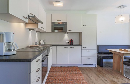 Sankt Johann in Tirol Apartamento | Quiet apartment with a terrace