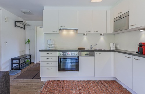 Sankt Johann in Tirol Apartamento | Quiet apartment with a terrace