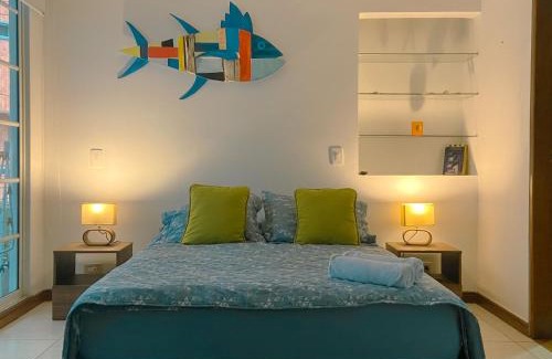 Urb Plenomar Apartamento | Quiet apartment one block from the beach