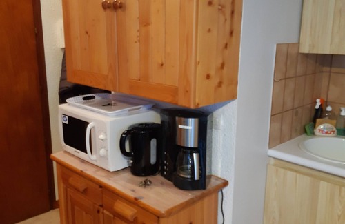 Chamonix City Centre Apartamento | Acogedor apartamento cerca del centro de Chamonix con garaje y casillero para esquís