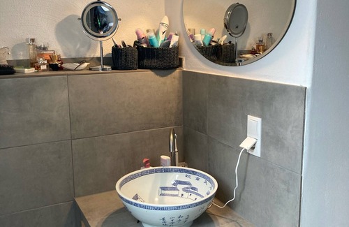 Ney Apartamento | Apartamento tranquilo para humanos y animales. Fantástica ubicación.