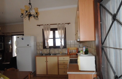 Kamari Apartamento | APARTAMENTO TRANQUILO - GEORGE 1