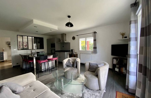 Hasparren Apartamento | Apartamento tranquilo en Hasparren con jardín y Wi-Fi, 4 plazas