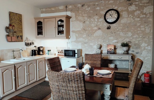 Eymet Apartamento | Quiet Apartment in the centre of Eymet.